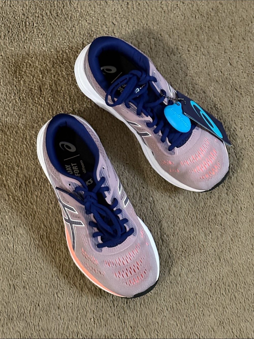 Asics Women's Athletic Shoes in Pink with Navy Detailing - Picture 3 of 7